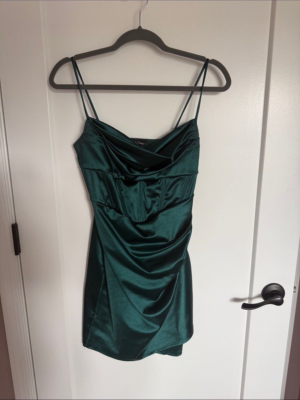 Women’s HOCO/MINI Lovely Day Emerald Satin Cowl Dress